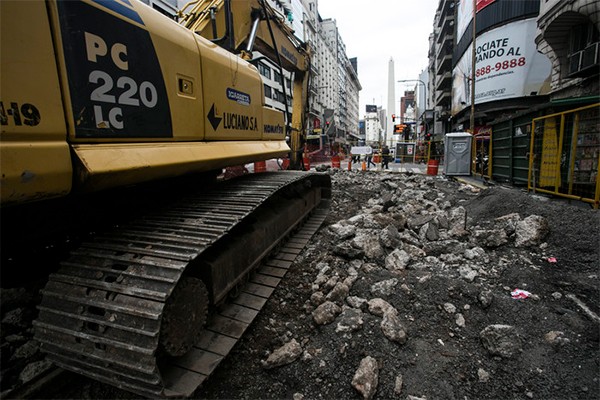 Avanzan las obras en la Avenida Corrientes